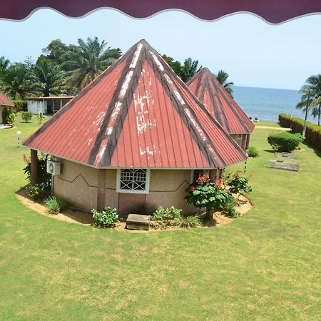 Adrien Beach Hotel Kribi Eksteriør billede
